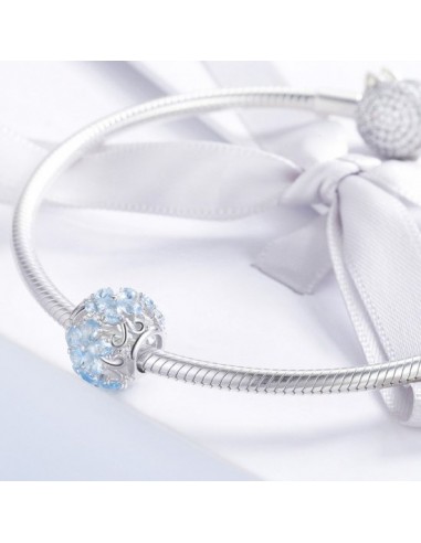 Elegant Blue Snowflakes - Talisman...